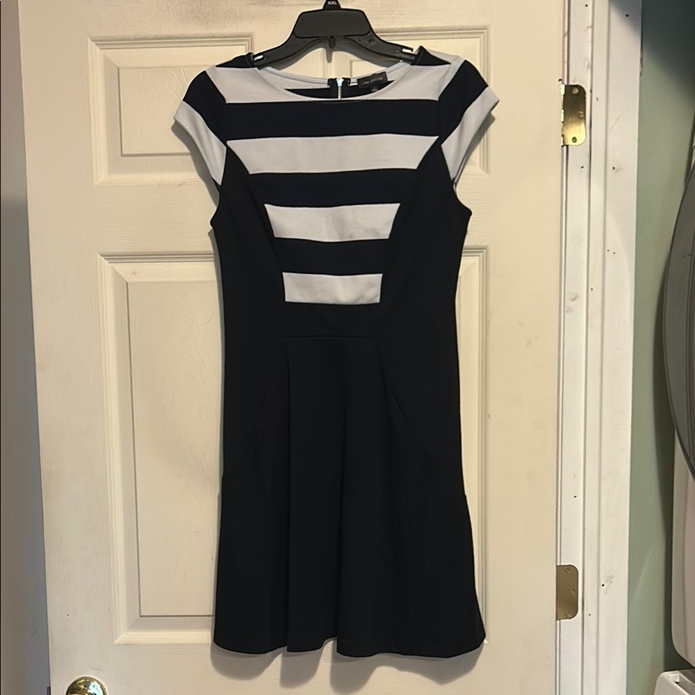 The Limited Black and White Dress Size Small